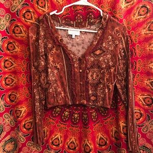 • Kendall & Kylie Crop Top •